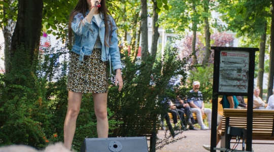 Zdjęcie 1 - Koncert młodych wokalistek w Parku Tysiąclecia