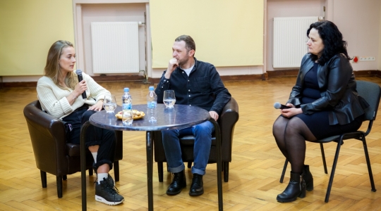 Zdjęcie 10 - Spotkanie z Marcinem Zarzecznym i Anną Mrozowską, aktorami „Supernovej”