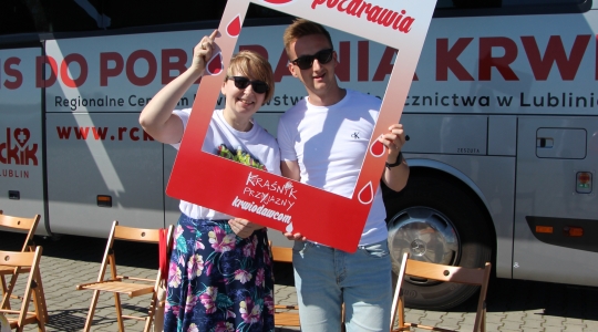 Zdjęcie 2 - "Wszystkie dzieci nasze są!" Terenowa akcja zbiorki krwi