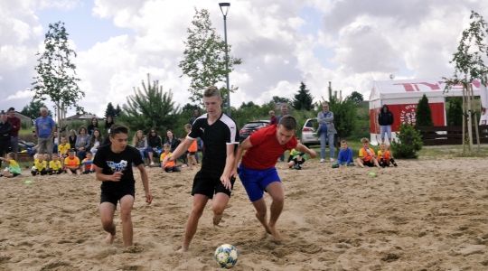 Zdjęcie 15 - Mistrzostwa Kraśnika w Plażowej Piłce Nożnej