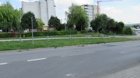 Zdjęcie 2 - Budowa nowych miejsc parkingowych i odcinka chodnika przy ul.Wyszyńskiego
