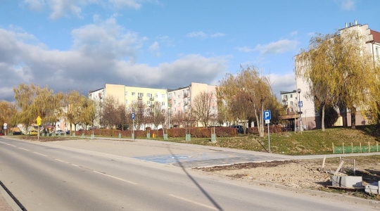 Zdjęcie 5 - Budowa nowych miejsc parkingowych i odcinka chodnika przy ul.Wyszyńskiego
