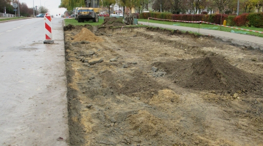 Zdjęcie 4 - Budowa nowych miejsc parkingowych i odcinka chodnika przy ul.Wyszyńskiego