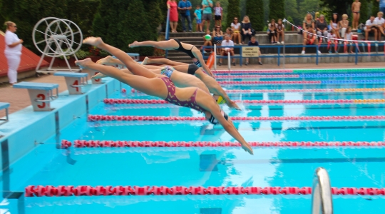 Zdjęcie 7 - Zawody w Pływaniu Rodzinnym zakończyły sezon pływacki w Kraśniku