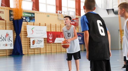 Zdjęcie 38 - Mecz Międzypokoleniowy
