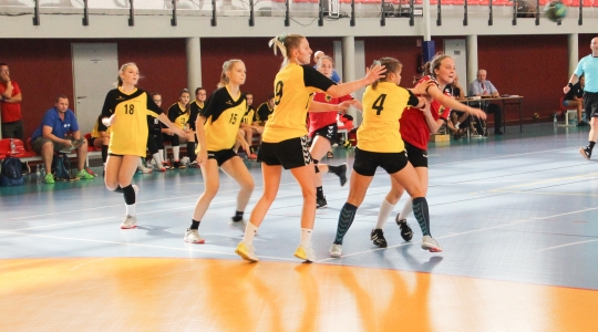 Zdjęcie 8 - Finał rozgrywek piłki ręcznej kobiet - OOM Lubelskie 2020