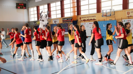 Zdjęcie 11 - Finał rozgrywek piłki ręcznej kobiet - OOM Lubelskie 2020