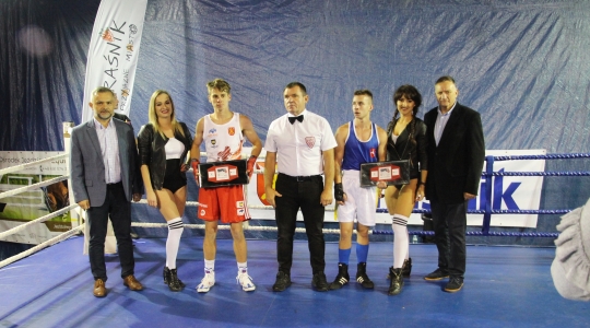 Zdjęcie 43 - Mecz Bokserski "Boks Przeciw Uzależnieniom"
