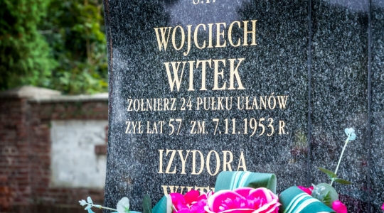 Zdjęcie 32 - Spacer po cmentarzu parafialnym