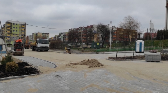Zdjęcie 7 - Budowa nowych miejsc parkingowych, odcinka chodnika przy ul. Wyszyńskiego oraz drogi dojazdowej