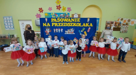 Zdjęcie 9 - Pasowanie na Przedszkolaka