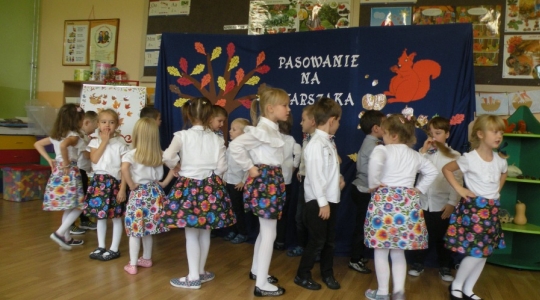 Zdjęcie 14 - Pasowanie na Przedszkolaka