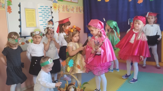 Zdjęcie 25 - Pasowanie na Przedszkolaka