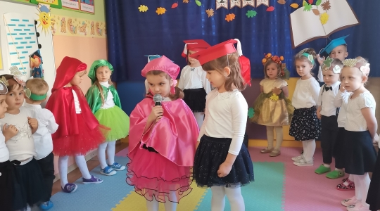 Zdjęcie 27 - Pasowanie na Przedszkolaka