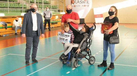 Zdjęcie 2 - Grali i pomagali. III Charytatywny Turniej w Siatkonogę za nami