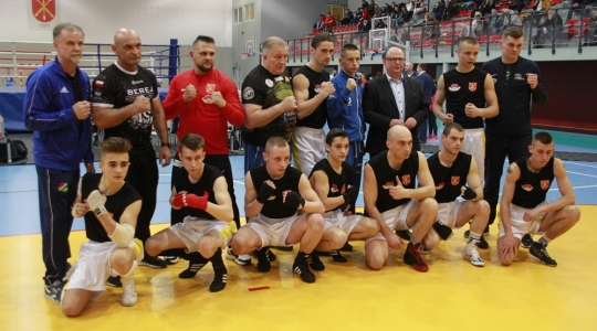 Zdjęcie 5 - Boks przeciw uzależnieniom - mecz bokserski Kraśnik - Radom