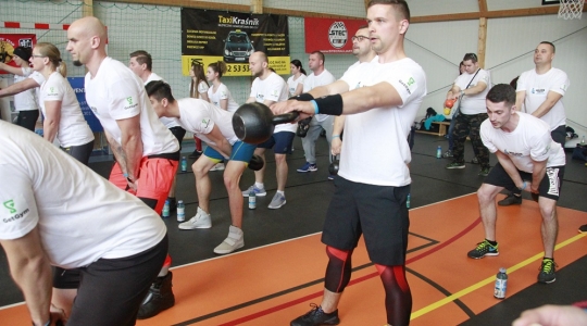 Zdjęcie 3 - Milion swingów dla autyzmu - także w Kraśniku