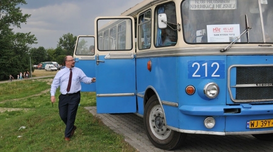 Zdjęcie 4 - Parada Klasyków i piknik z okazji 45-lecia MPK