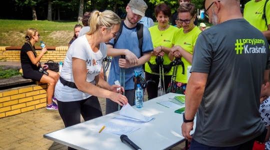 Zdjęcie 1 - I Kraśnicki Rajd Nordic Walking