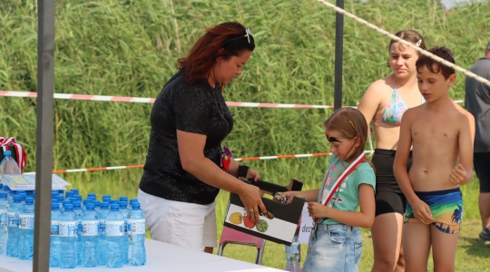 Zdjęcie 21 - "Pływanie na byle czym"