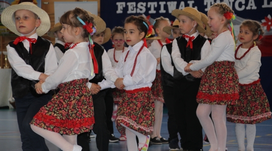 Zdjęcie 9 - I Przedszkolny Festiwal Tańca Ludowego