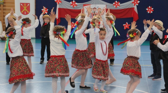 Zdjęcie 12 - I Przedszkolny Festiwal Tańca Ludowego