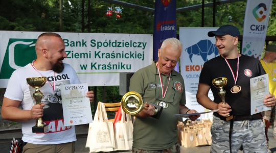 Zdjęcie 2 - III Turniej Łuczniczy O Puchar Burmistrza Miasta Kraśnik " Na Zamkowym Wzgórzu"