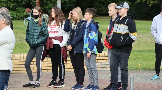 Zdjęcie 5 - Akcja sprzątania lasu