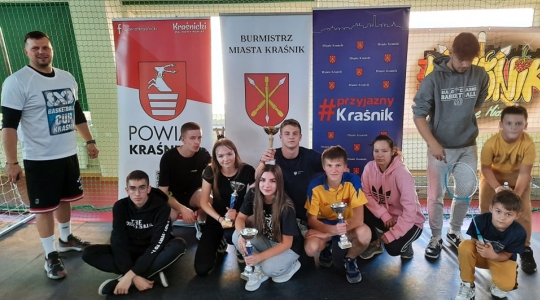 Zdjęcie 9 - Badmintomania 2021