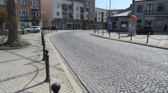 Zdjęcie 15 - Remont drogi zlokalizowanej na terenie Placu Wolności (Rynek w Kraśniku)