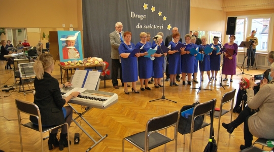 Zdjęcie 13 - Droga do świętości - spotkanie poświęcone św. Janowi Pawłowi II