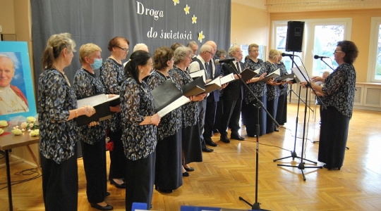 Zdjęcie 15 - Droga do świętości - spotkanie poświęcone św. Janowi Pawłowi II