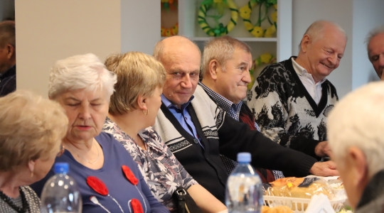 Zdjęcie 45 - Wielkanocne spotkania z klubami Seniora