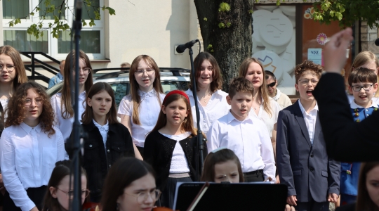 Zdjęcie 23 - Uroczyste obchody Święta Narodowego 3 Maja