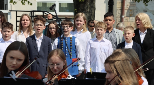 Zdjęcie 24 - Uroczyste obchody Święta Narodowego 3 Maja