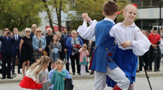Zdjęcie 48 - Uroczyste obchody Święta Narodowego 3 Maja