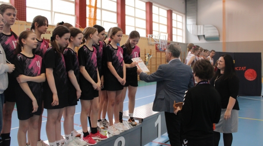 Zdjęcie 6 - Finałowe srebro koszykarek w Igrzyskach Dzieci