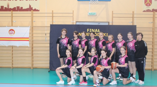 Zdjęcie 9 - Finałowe srebro koszykarek w Igrzyskach Dzieci