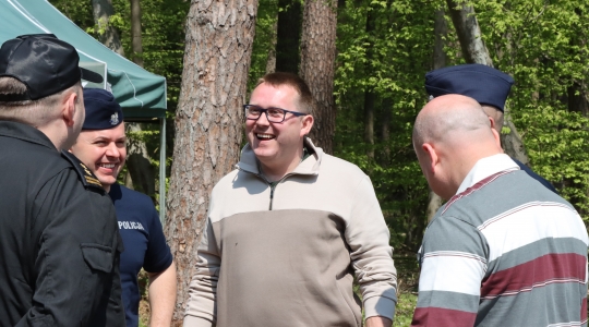 Zdjęcie 16 - Łączą Nas Drzewa - akcja nasadzeń w kraśnickim lesie