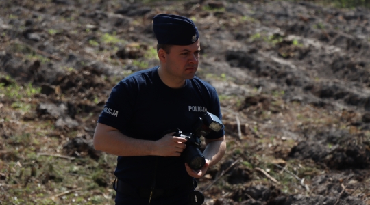 Zdjęcie 30 - Łączą Nas Drzewa - akcja nasadzeń w kraśnickim lesie