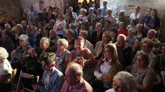 Zdjęcie 15 - Premiera spektaklu "Sztetl Kraśnik" teatru NOTOCO Senior