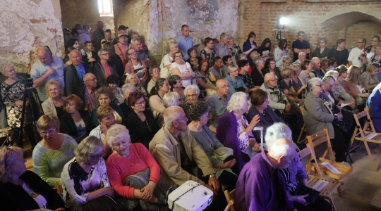 Zdjęcie 50 - Premiera spektaklu "Sztetl Kraśnik" teatru NOTOCO Senior