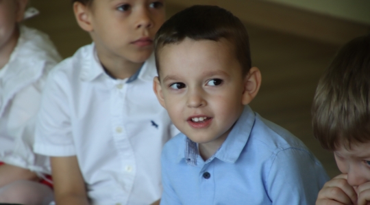 Zdjęcie 18 - Dzień Mamy w Przedszkolu Miejskim nr 4 oraz Szkole Muzycznej I Stopnia