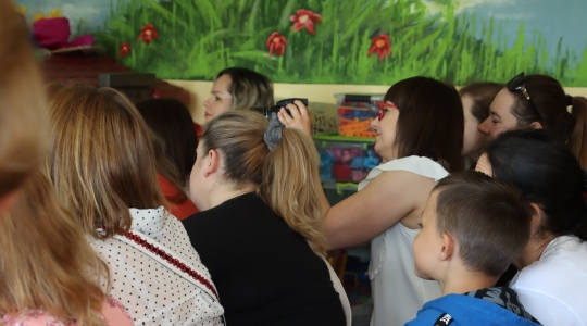 Zdjęcie 33 - Dzień Mamy w Przedszkolu Miejskim nr 4 oraz Szkole Muzycznej I Stopnia