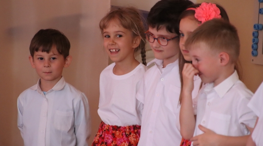 Zdjęcie 85 - Dzień Mamy w Przedszkolu Miejskim nr 4 oraz Szkole Muzycznej I Stopnia