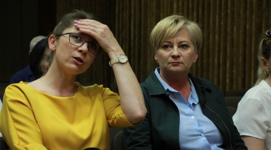 Zdjęcie 98 - Dzień Mamy w Przedszkolu Miejskim nr 4 oraz Szkole Muzycznej I Stopnia