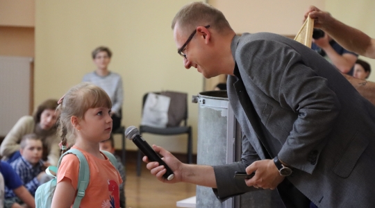 Zdjęcie 34 - Pierwsze miodobranie z miejskiej pasieki