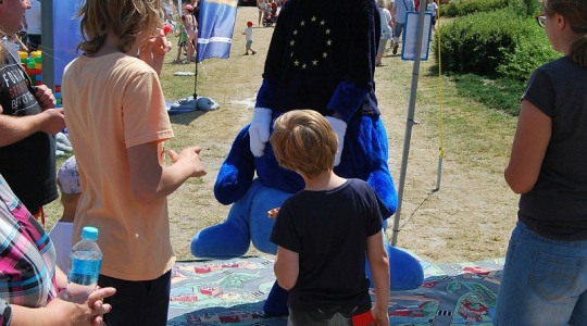 Zdjęcie 20 - Rodzinny Piknik Europejski nad zalewem Kraśnickim