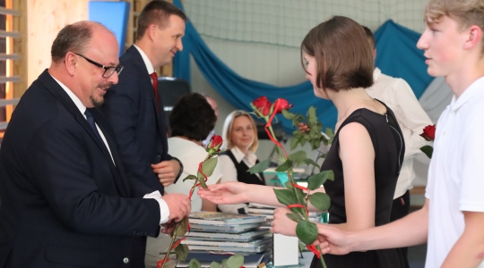 Zdjęcie 32 - Zakończenie roku szkolnego 2021/22 w szkołach podstawowych