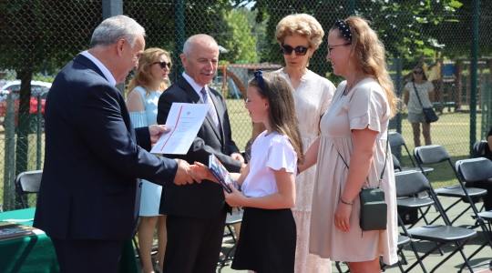 Zdjęcie 191 - Zakończenie roku szkolnego 2021/22 w szkołach podstawowych